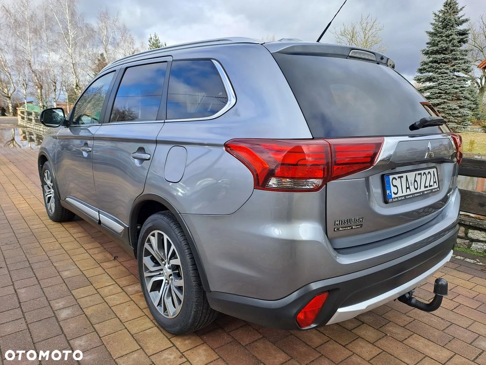 Mitsubishi Outlander - 9