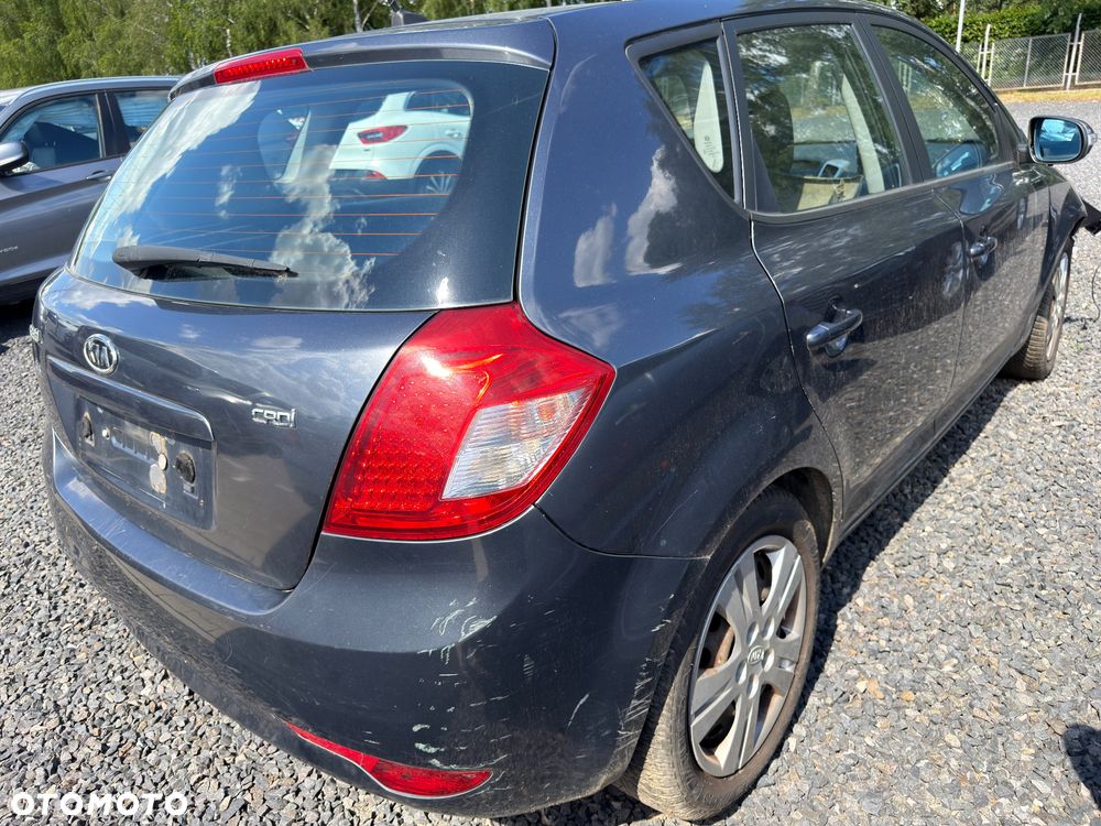 Kia Ceed - 3