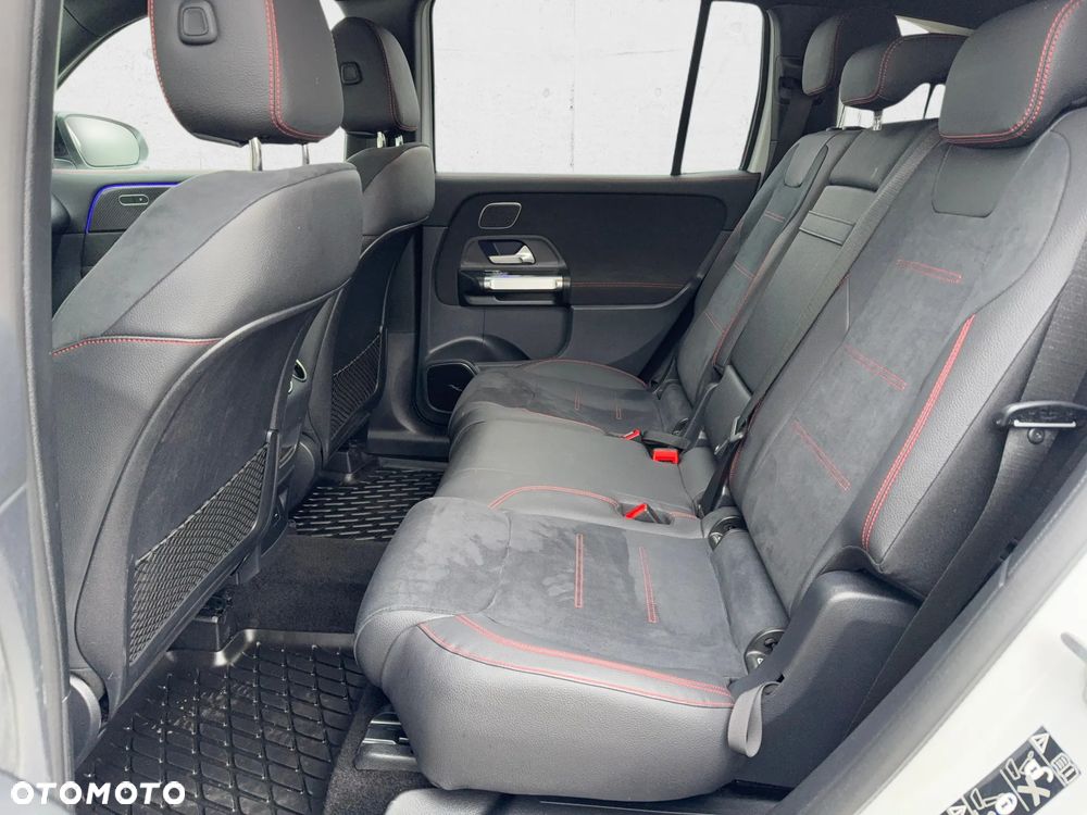 Mercedes-Benz GLB 250 4-Matic AMG Line 8G-DCT - 10