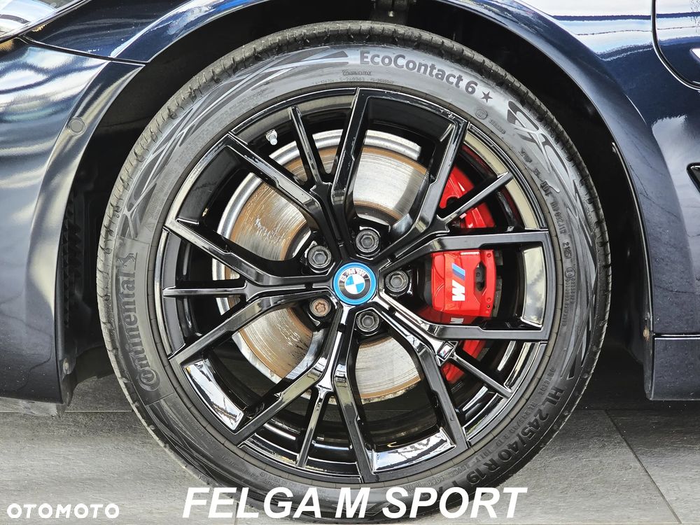 BMW Seria 5 530e xDrive M Sport sport - 39