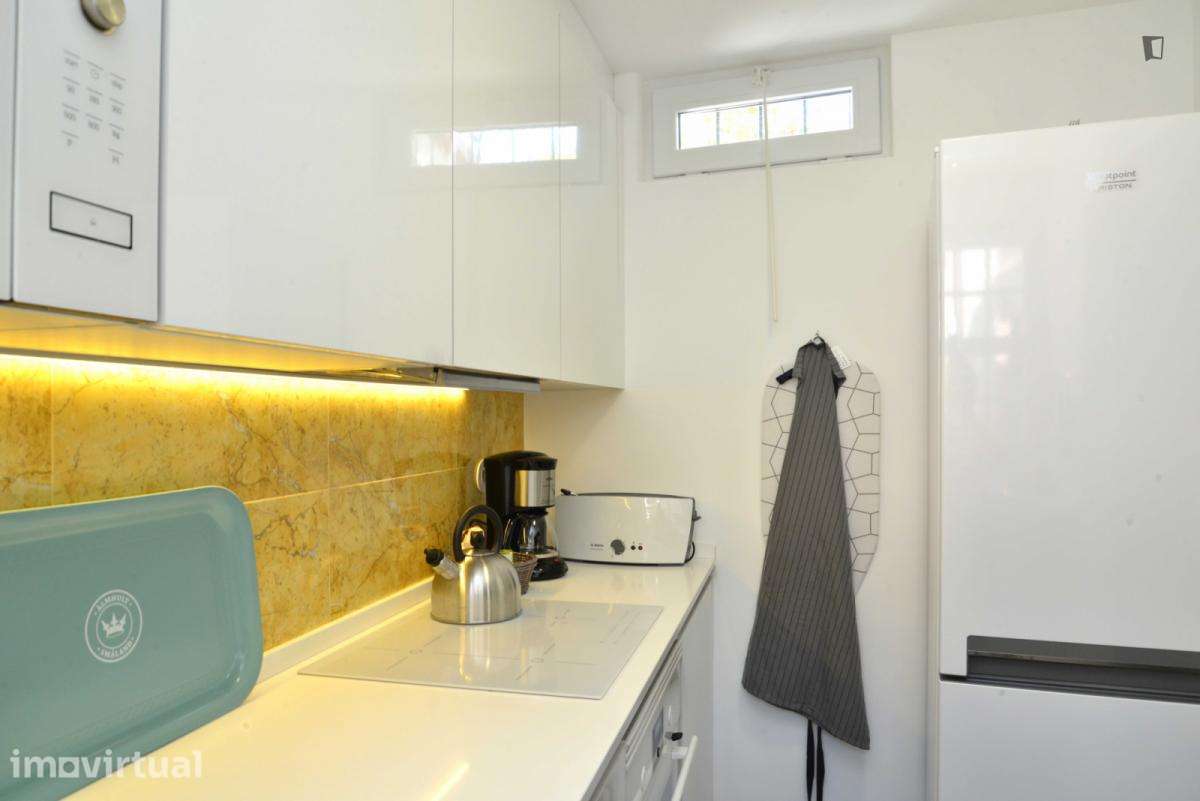 Casa com 2 quartos - localizado em Linda-a-Velha Lisbon - Grande imagem: 3/21