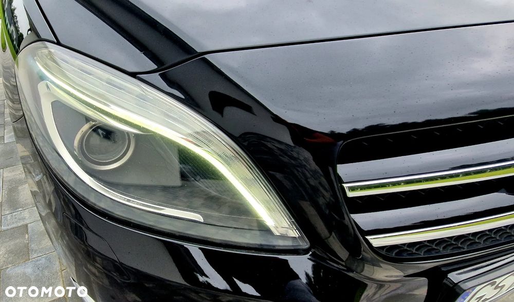 Mercedes-Benz Klasa B 180 BlueEFFICIENCY Edition Style - 14