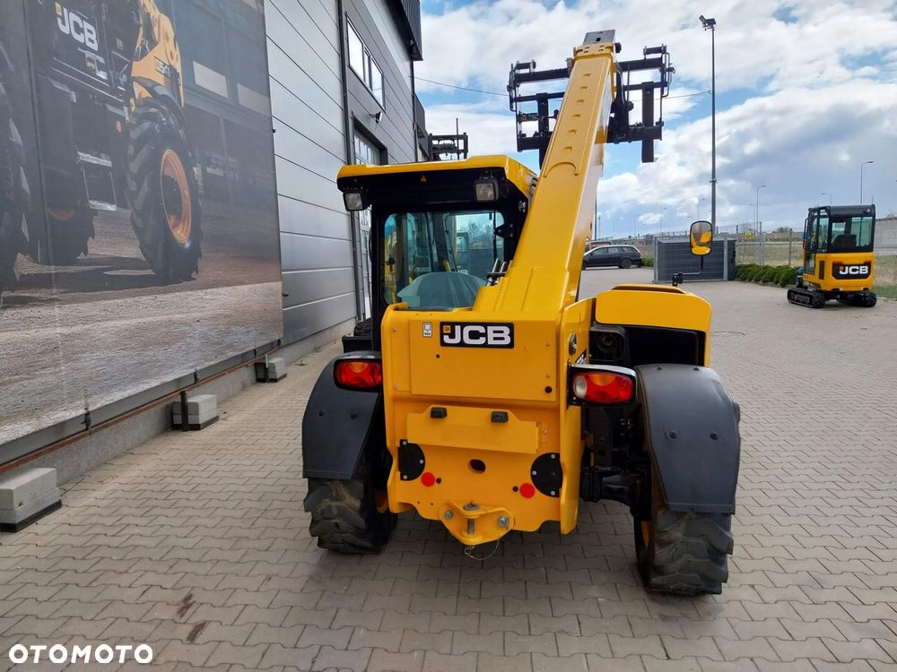 JCB 525-60 Agri Plus - 15