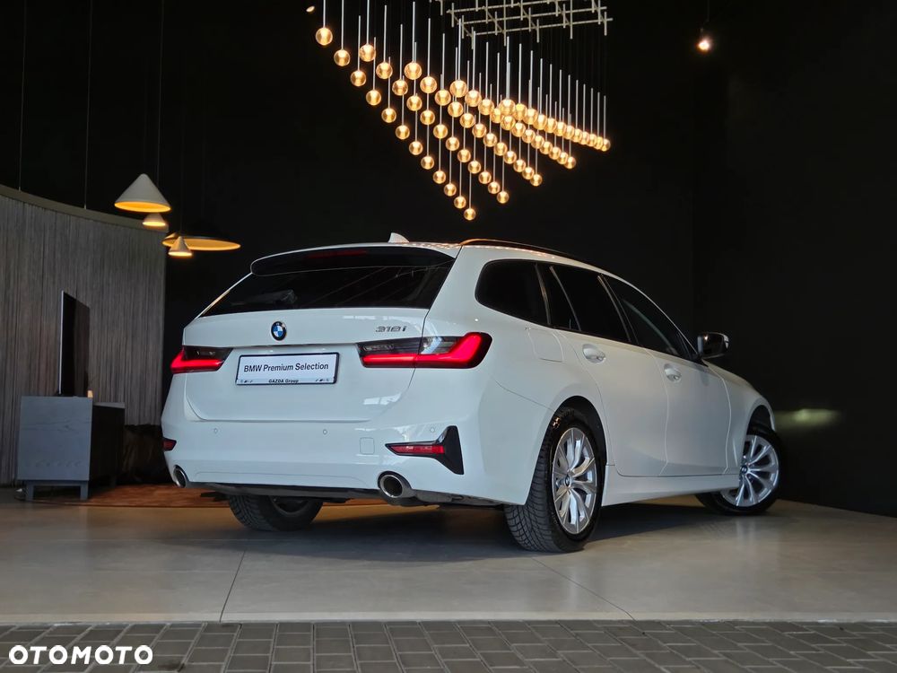 BMW Seria 3 318i Advantage - 4
