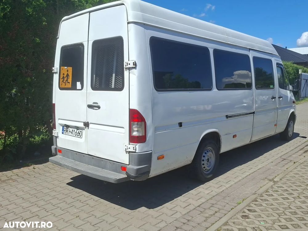 Mercedes-Benz Sprinter - 4