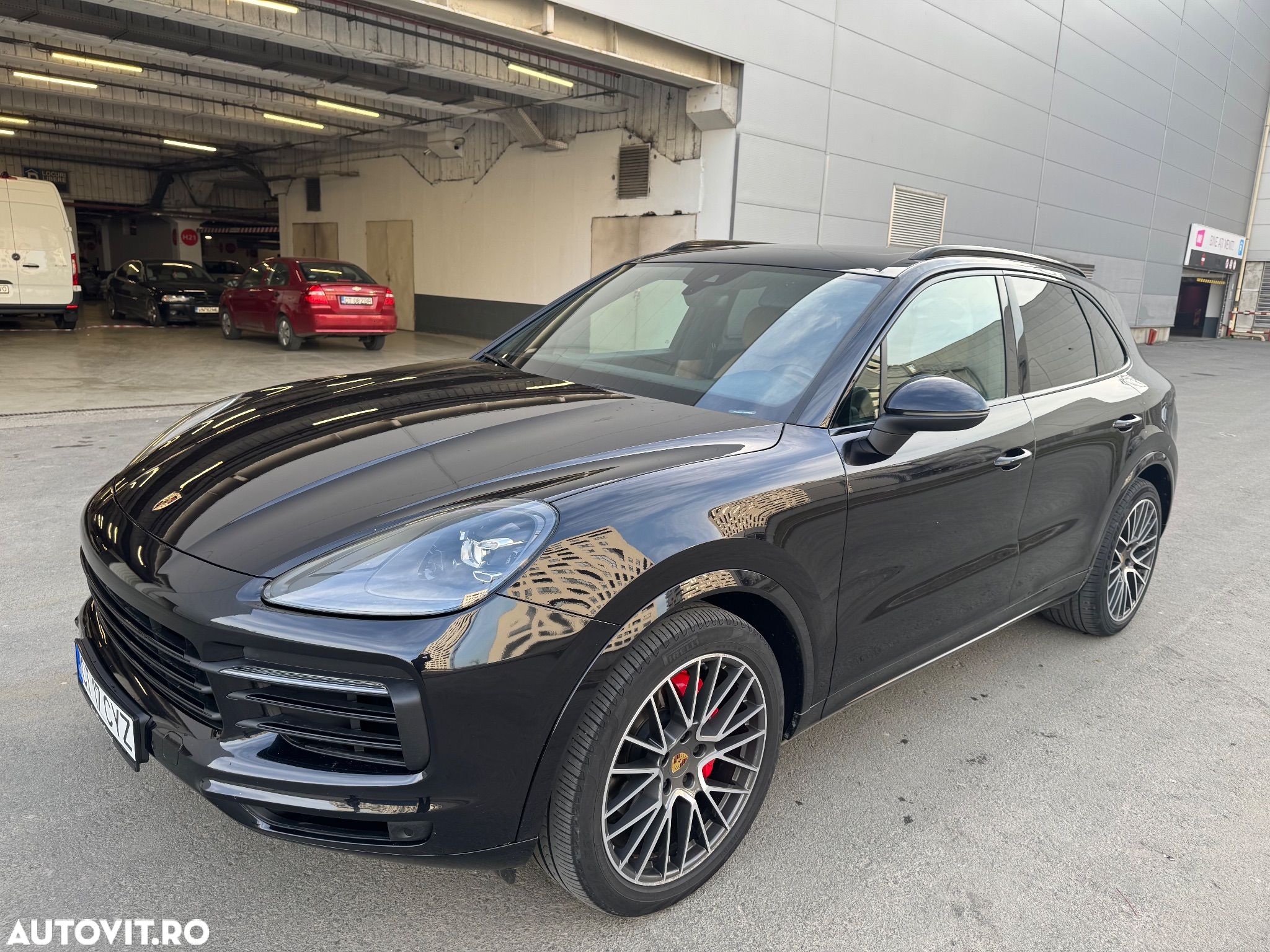 Porsche Cayenne - 1