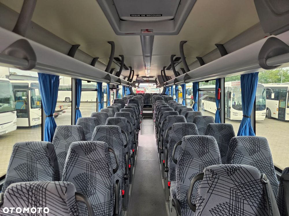 Iveco CROSSWAY/ SPROWADZONY/ 186 000 KM / MANUAL/ 64 MIEJSCA + STOJĄCE - 23