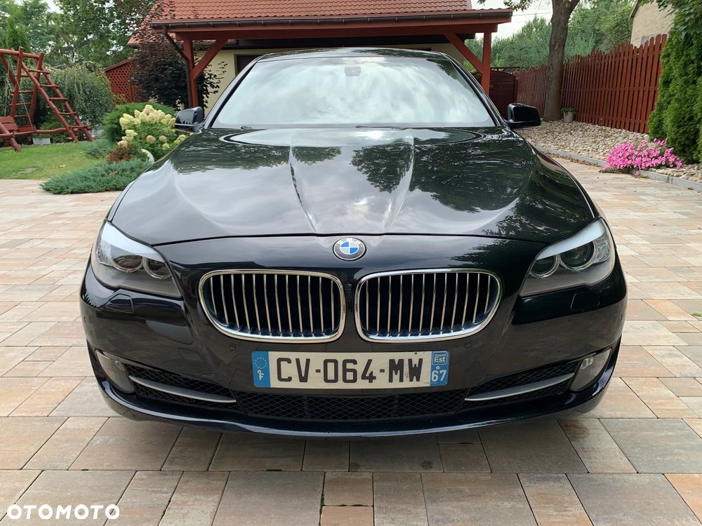BMW Seria 5 525d - 2