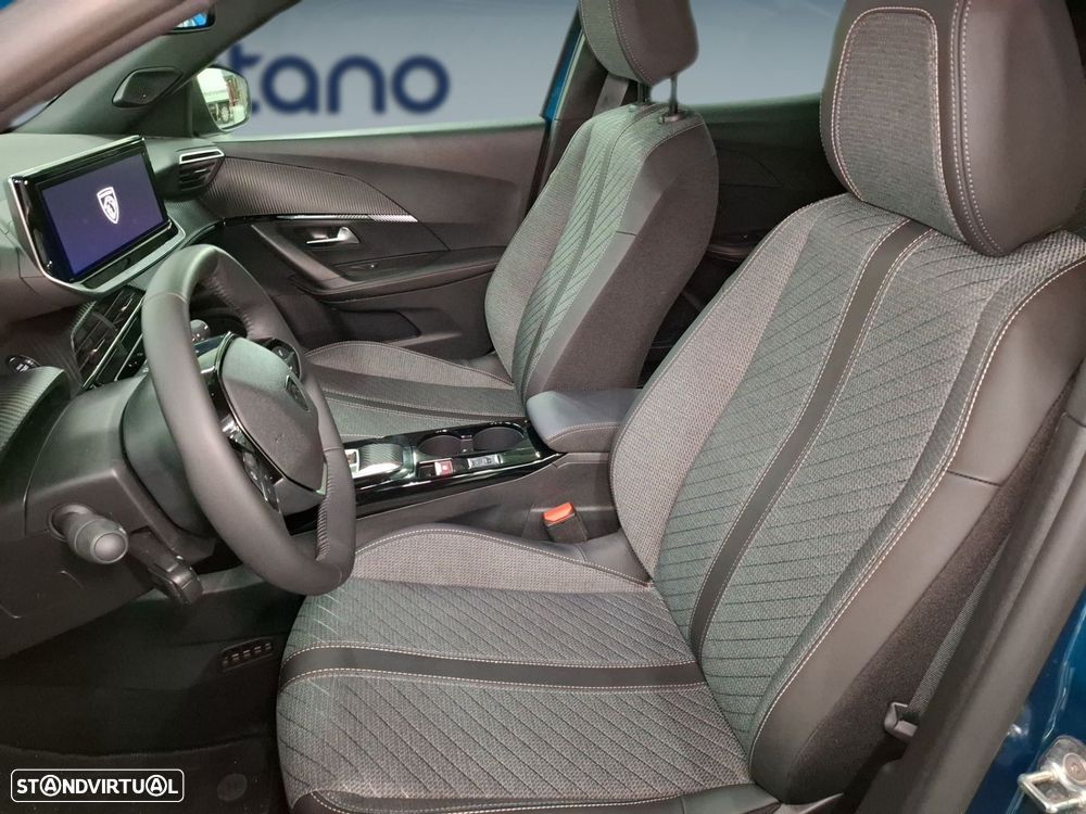 Peugeot e-2008 54 kWh Allure - 11