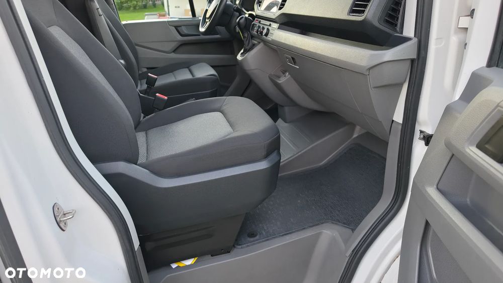 Volkswagen Crafter - 11