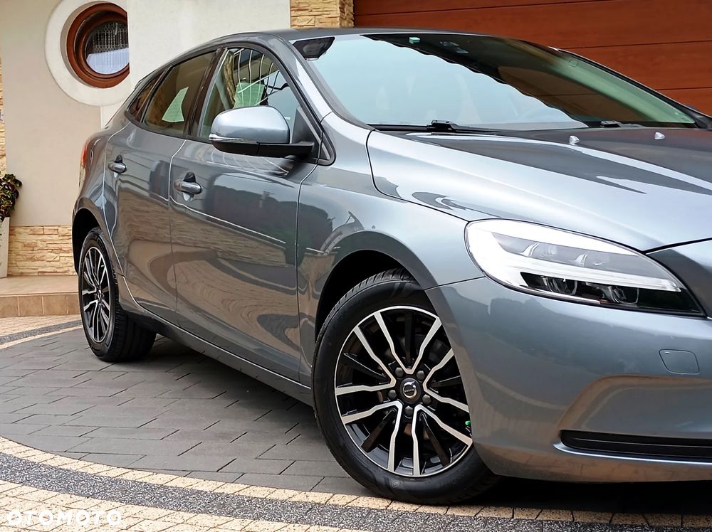 Volvo V40 D2 Momentum - 14