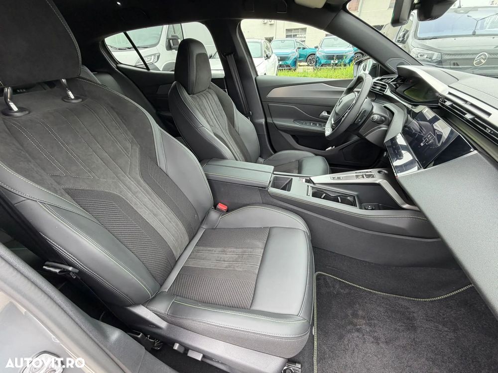 Peugeot 408 1.6L 180 PHEV GT - 17
