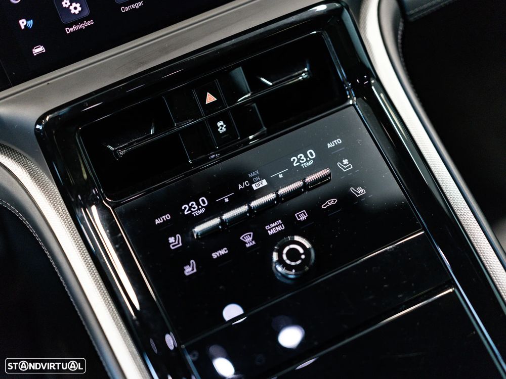 Porsche Panamera 4 E-Hybrid - 46