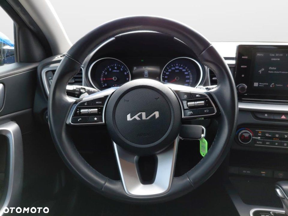Kia XCeed - 12