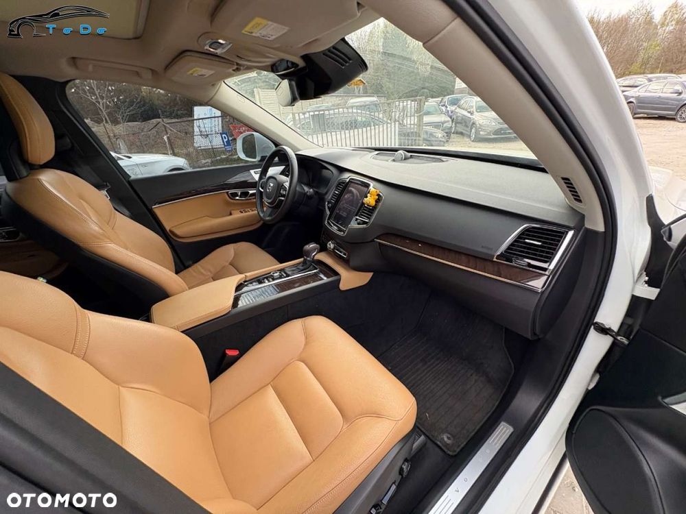 Volvo XC 90 T6 AWD R-Design 7os - 33