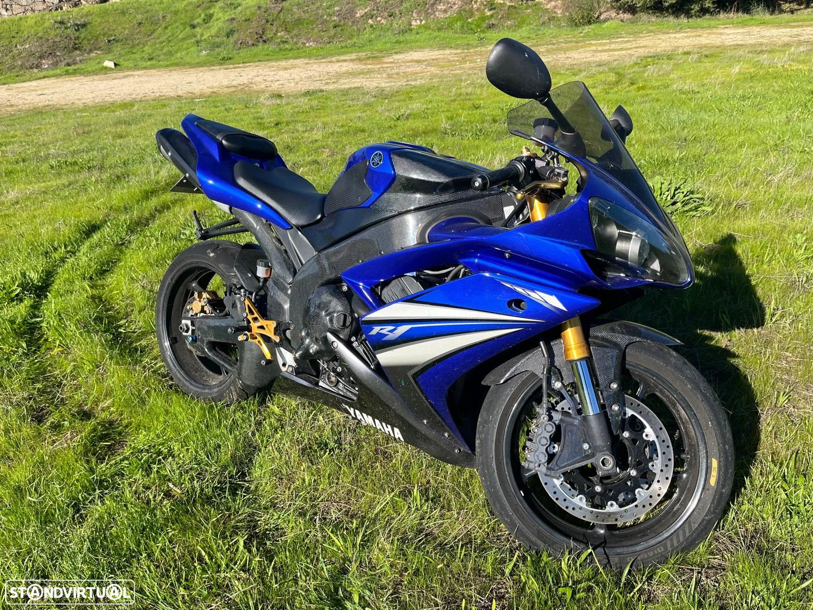 Yamaha YZF R1 - 1