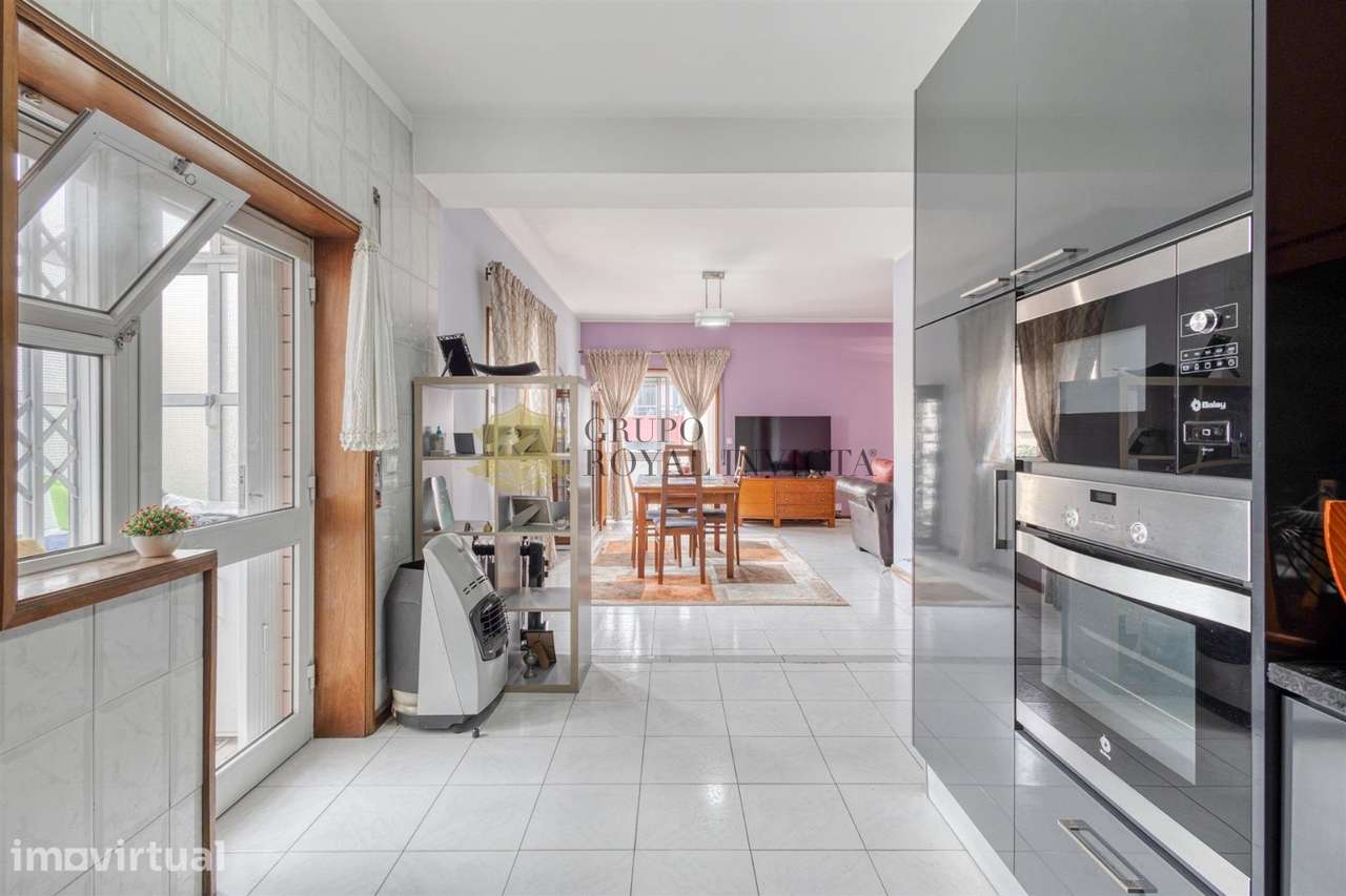 Apartamento T2 ao metro da Campainha - Baguim do Monte - Grande imagem: 3/21