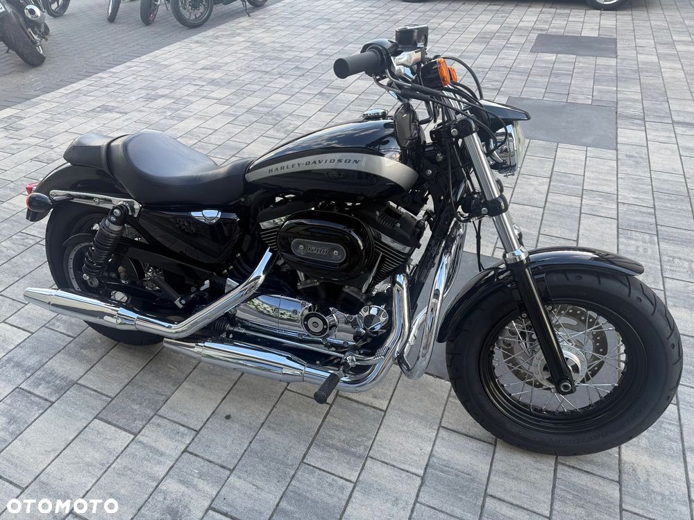 Harley-Davidson Sportster Custom 1200C - 19