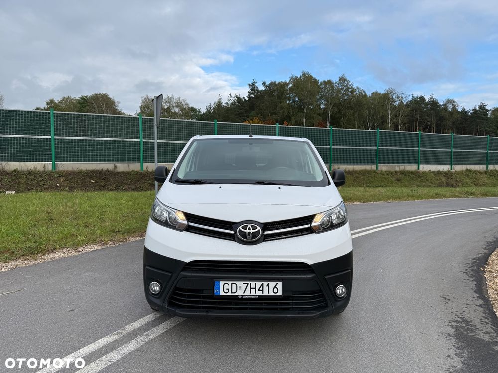 Toyota ProAce Kombi 2.0 D-4D Long 2,8t - 8