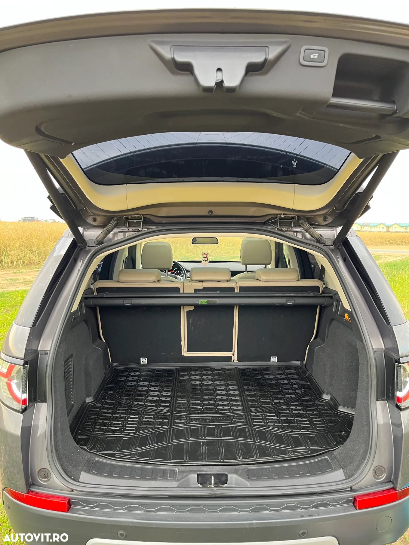 Land Rover Discovery Sport 2.0 l TD4 HSE Luxury Aut. - 8