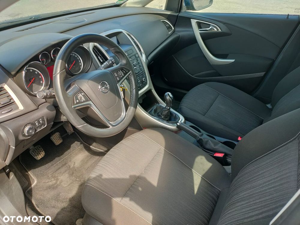 Opel Astra - 10