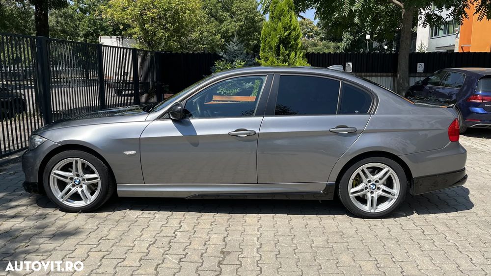 BMW Seria 3 320d DPF Aut. Edition Sport - 3