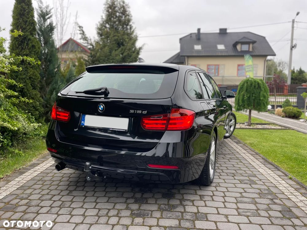 BMW Seria 3 318d Sport Line - 33