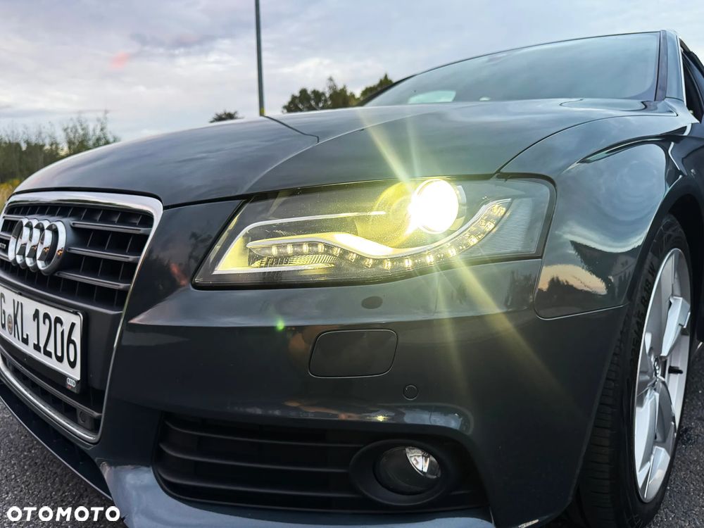 Audi A4 Avant 2.0 TDI DPF quattro S line Sportpaket (plus) - 26