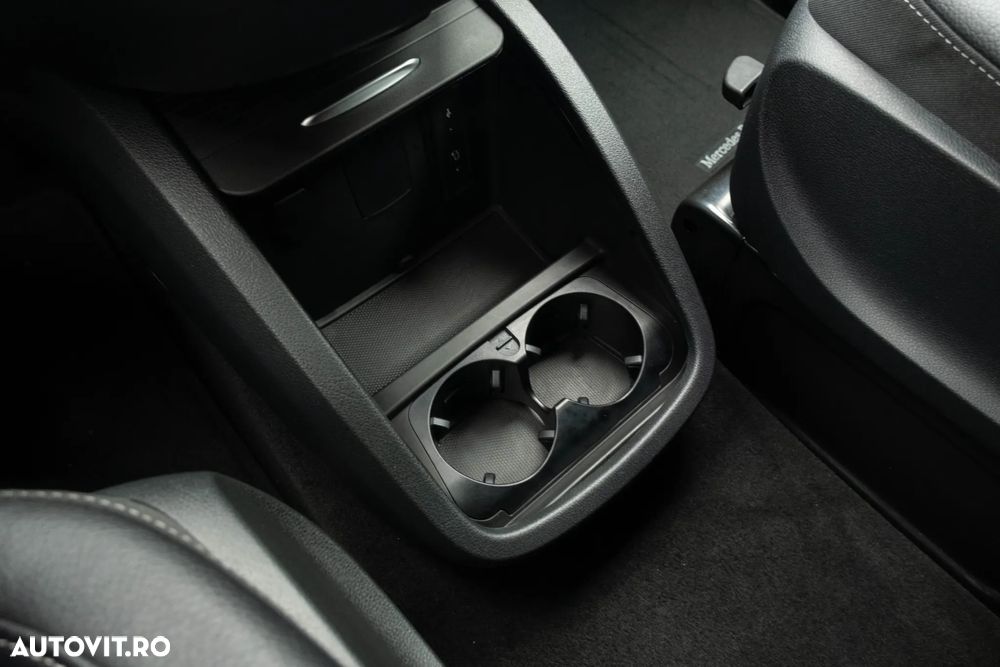 Mercedes-Benz V 300 d Extralang 4Matic 9G-TRONIC Avantgarde Edition Edition 19 - 27