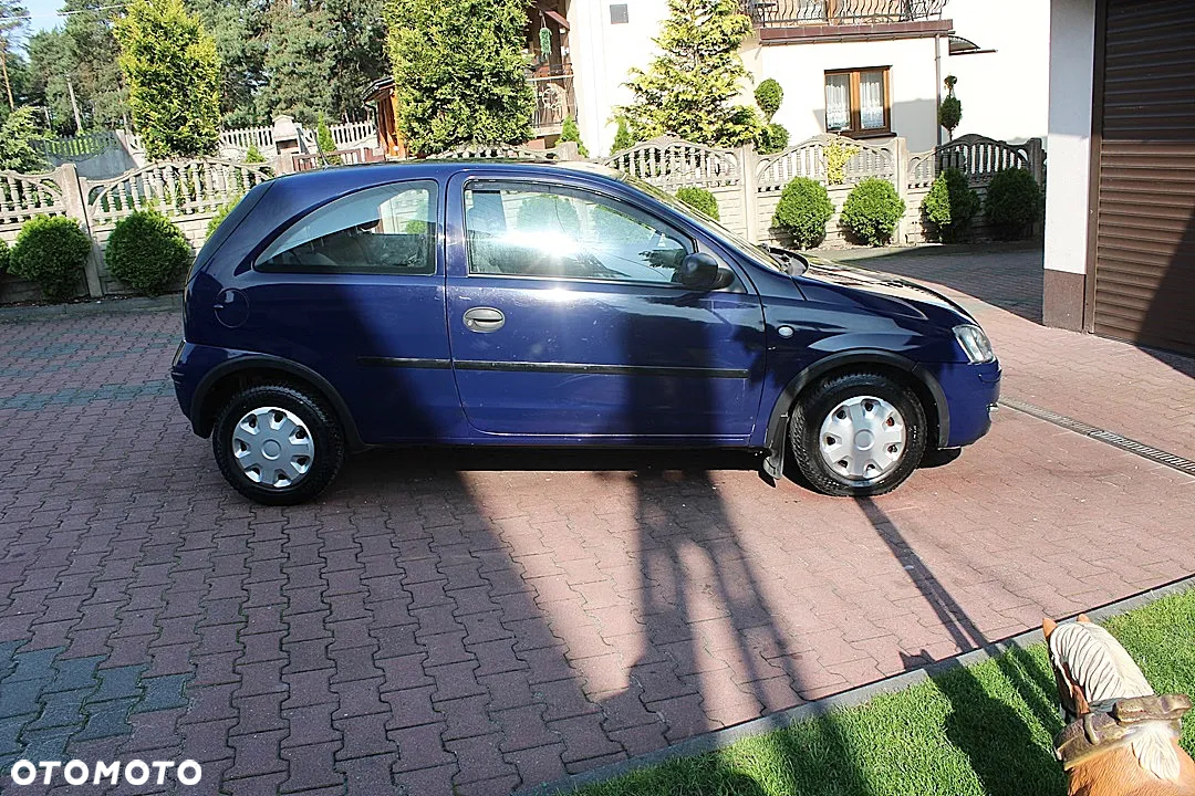 Opel Corsa 1.2 16V Cosmo - 3