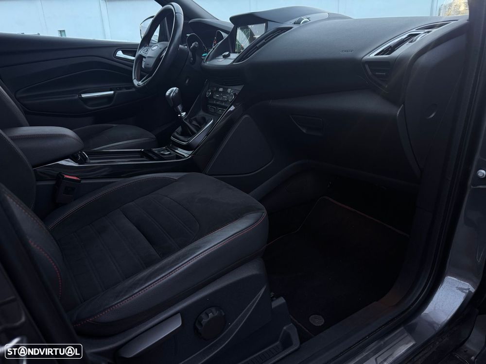 Ford Kuga 1.5 TDCi EcoBlue ST-Line X - 27