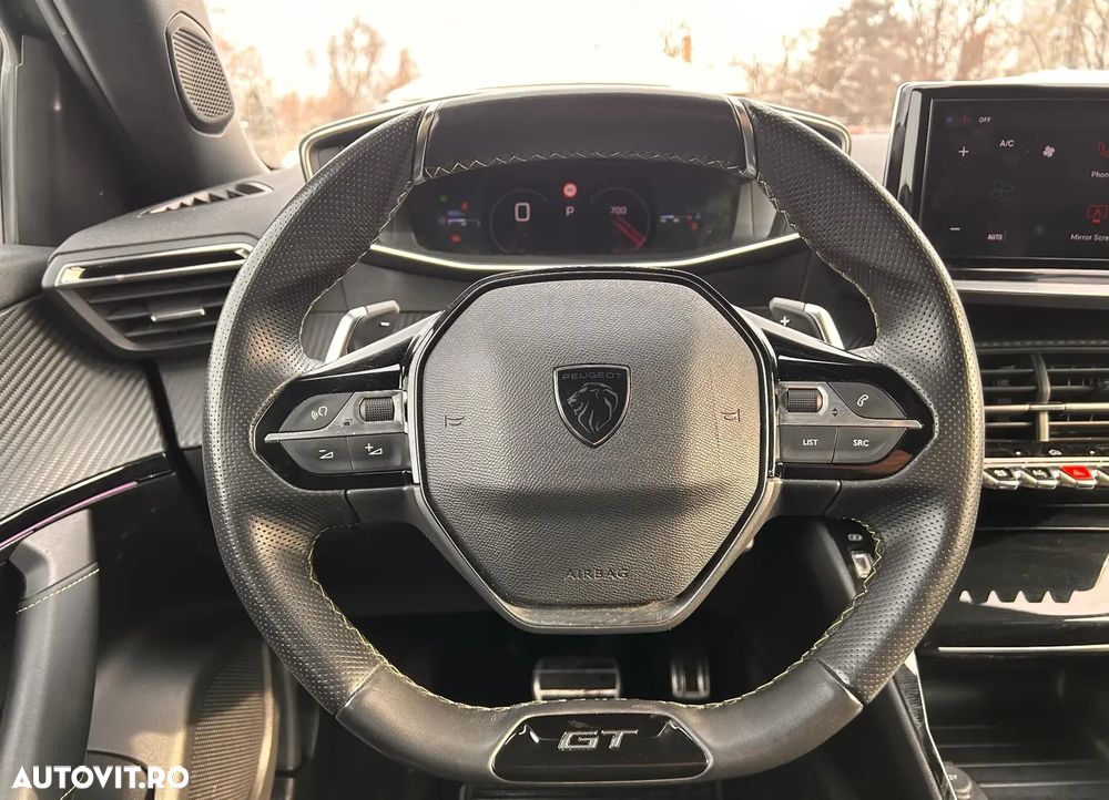 Peugeot 2008 1.2L PureTech 130 S&S EAT8 GT - 11