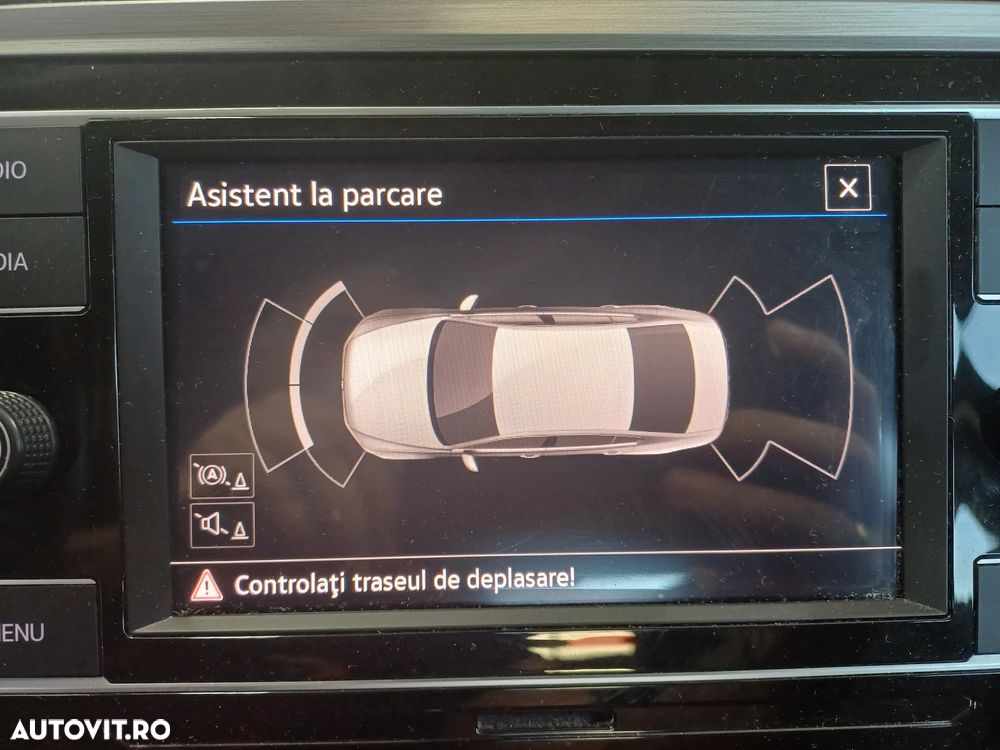 Volkswagen Passat 1.5 TSI ACT DSG Trendline - 26