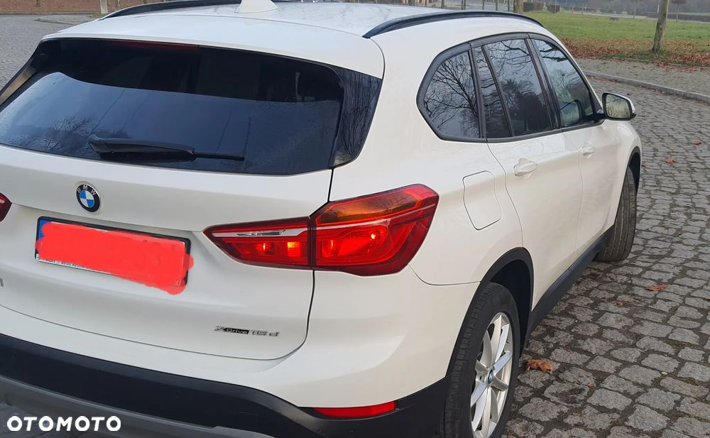 BMW X1 xDrive18d - 10