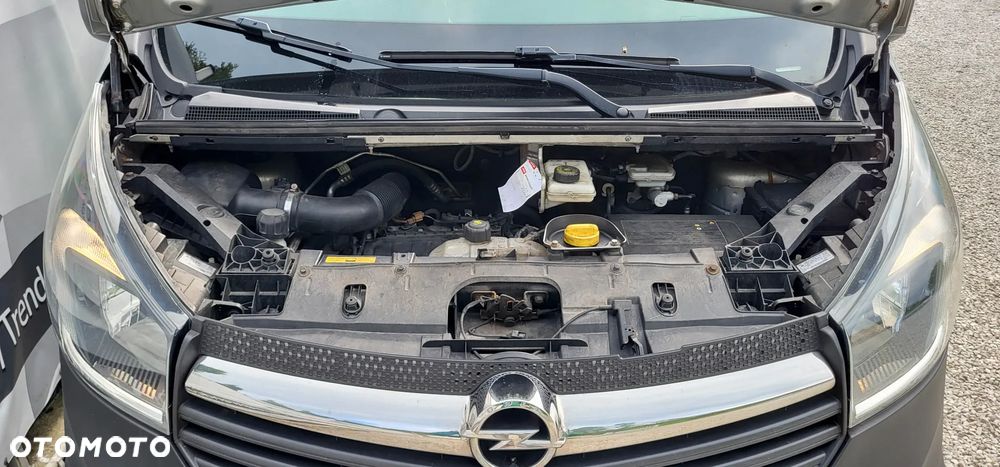 Opel Vivaro - 17