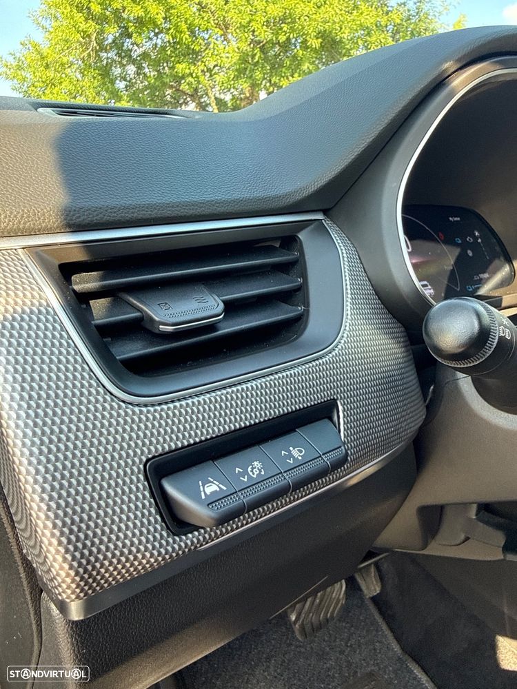 Renault Arkana 1.6 E-Tech Intens - 13