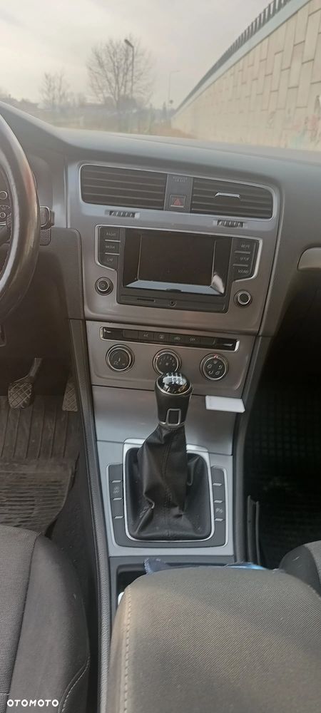 Volkswagen Golf 1.2 TSI BMT Comfortline - 15