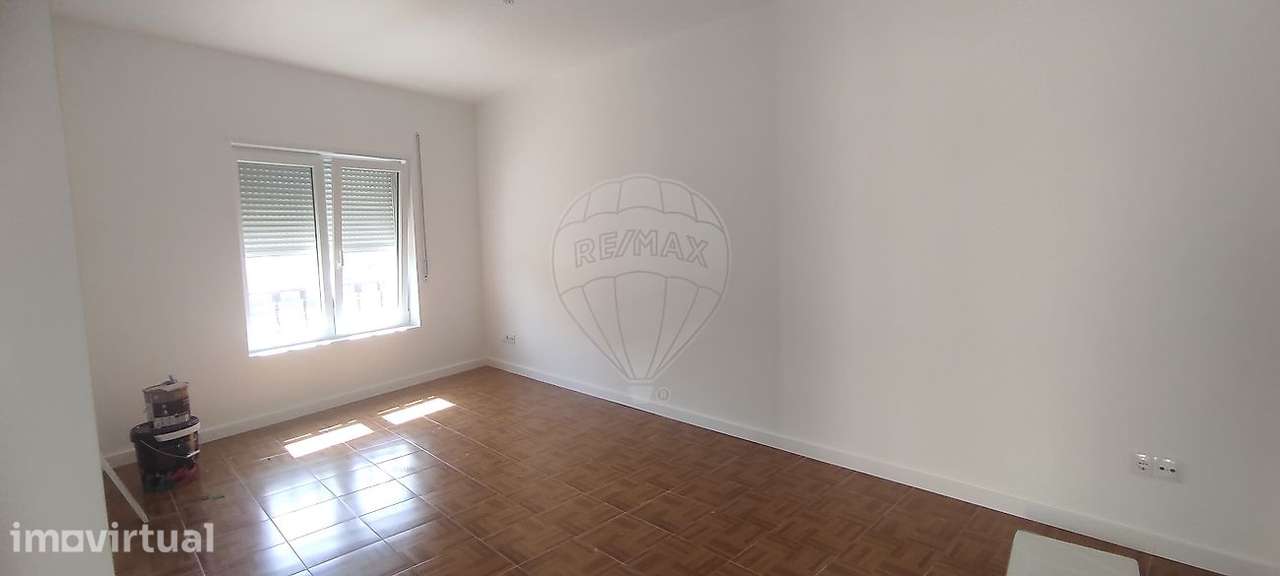 Apartamento T2 para arrendamento - Grande imagem: 2/10
