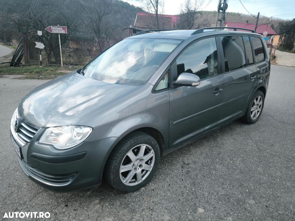 Volkswagen Touran 1.9TDI Highline - 1