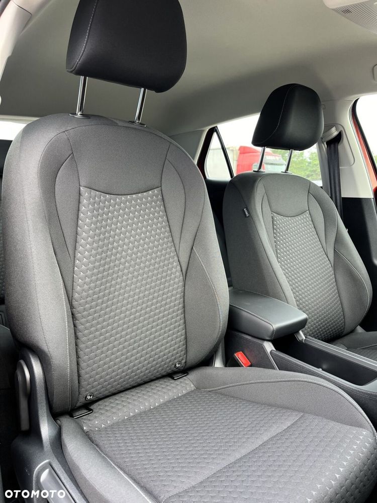 Volkswagen T-Roc 1.5 eTSI Life DSG - 32