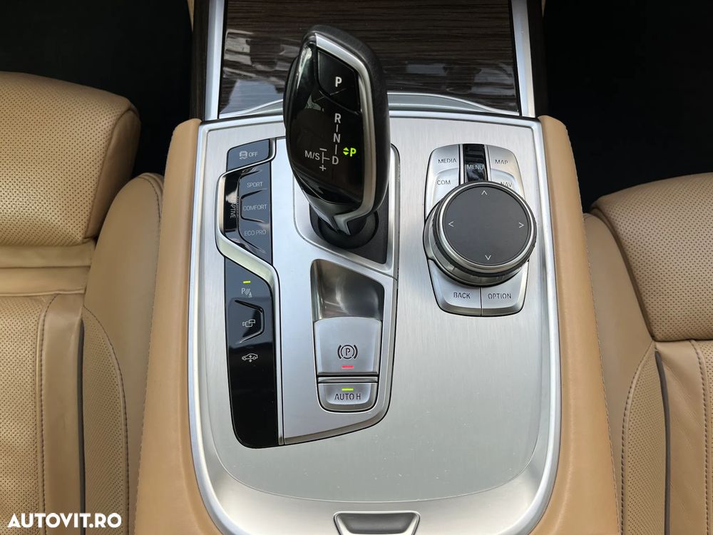BMW Seria 7 730d xDrive - 16