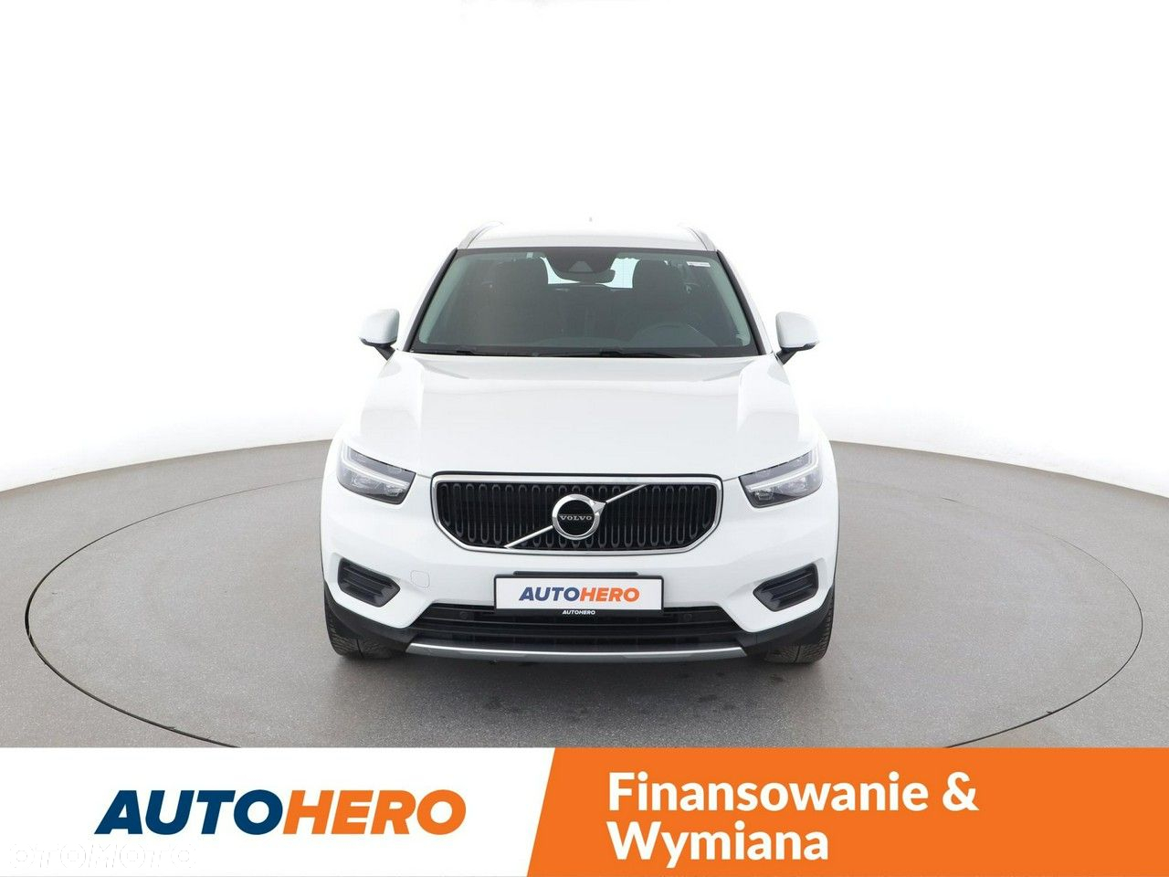 Volvo XC 40 T3 Momentum Pro - 11