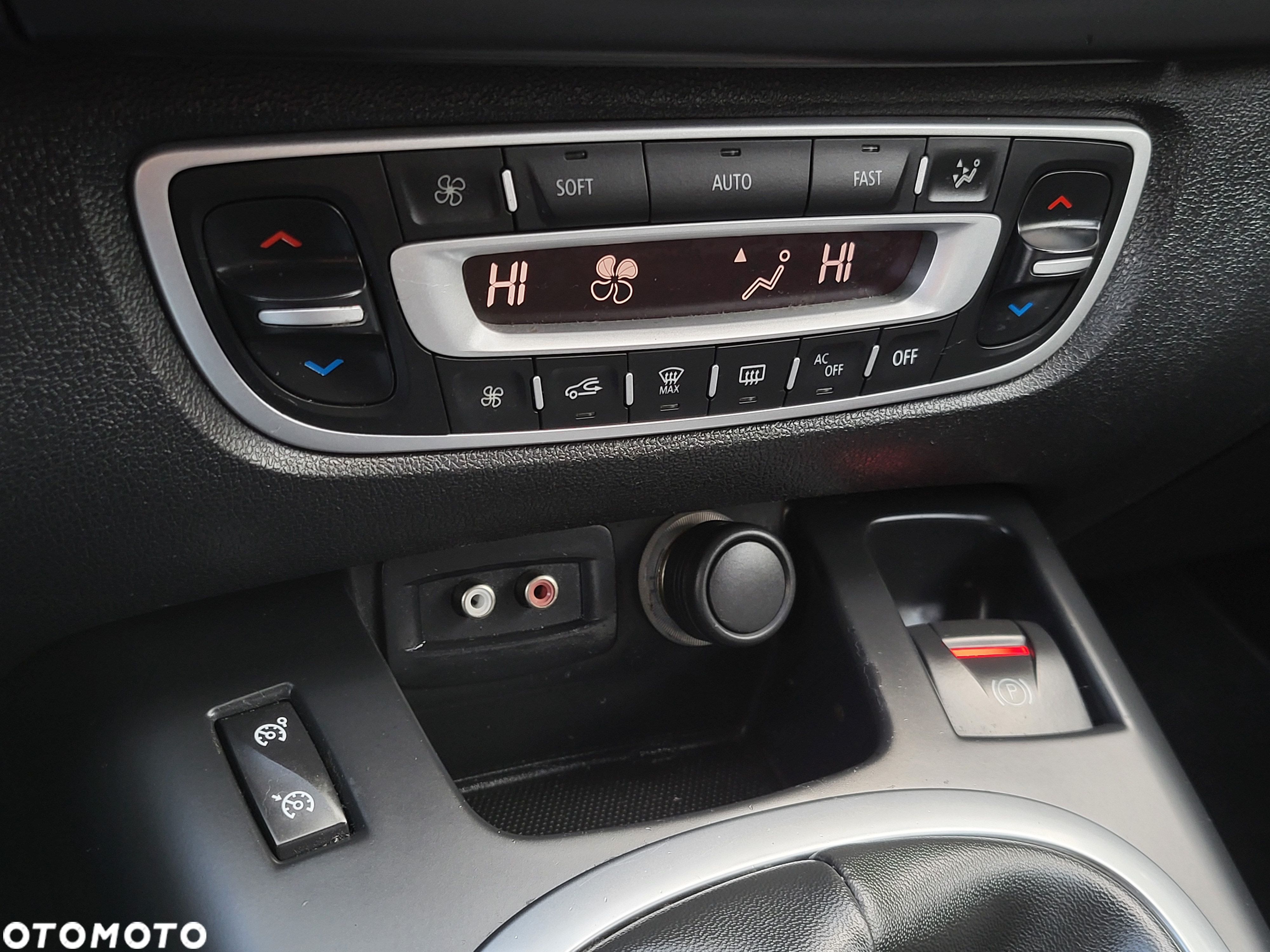 Renault Grand Scenic TCe 130 Dynamique - 15