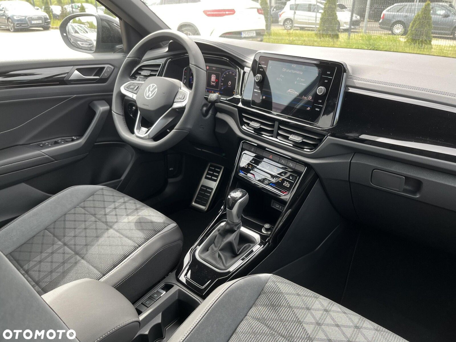Volkswagen T-Roc - 39