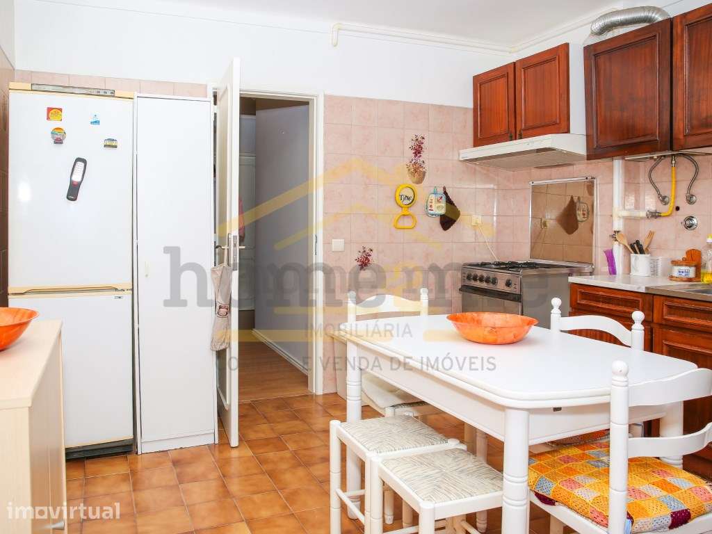 Magnífico Apartamento T3 - Centro do Carregado, Alenquer - Grande imagem: 2/52