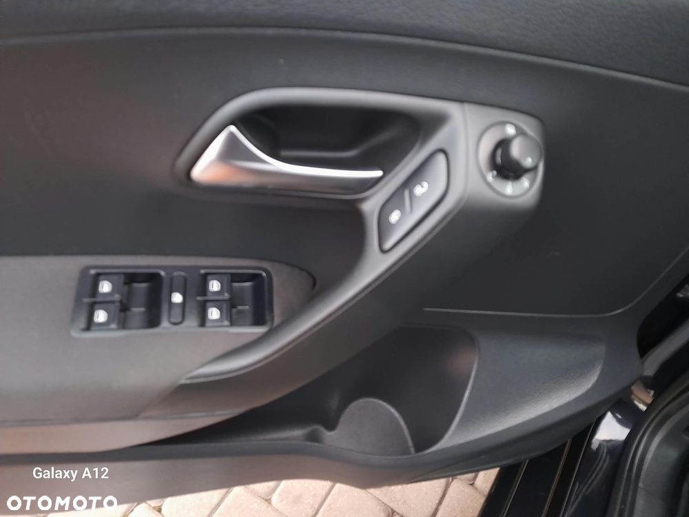 Volkswagen Polo - 17