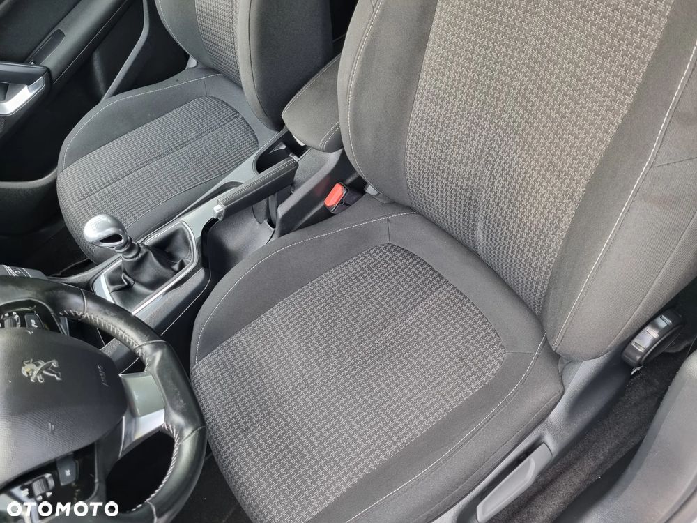 Peugeot 308 PureTech 110 Stop & Start Allure - 17