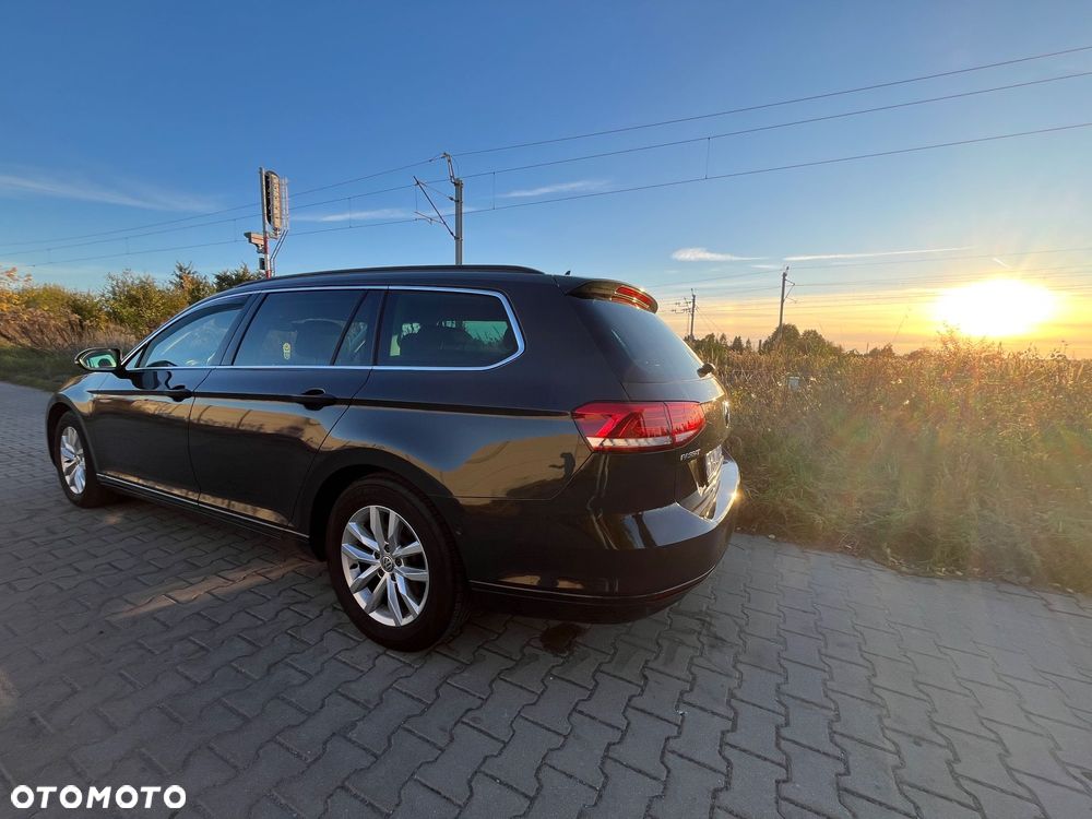 Volkswagen Passat Variant 1.5 TSI EVO Highline DSG - 17