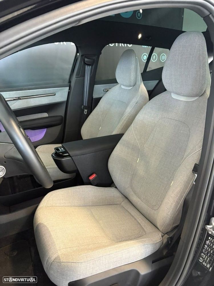 Volvo EX30 Twin Motor Performance AWD Black Edition Ultra - 11