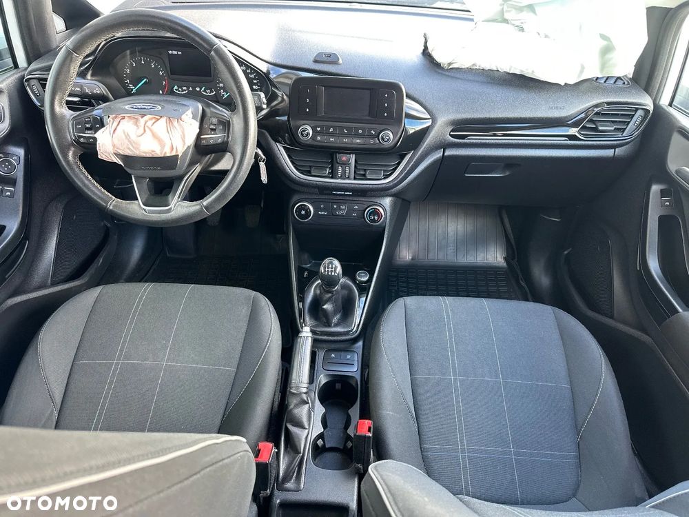 Ford Fiesta 1.1 Trend - 28